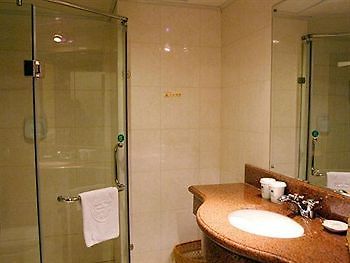 Greentree Inn Sichuan North Road 샹하이 외부 사진